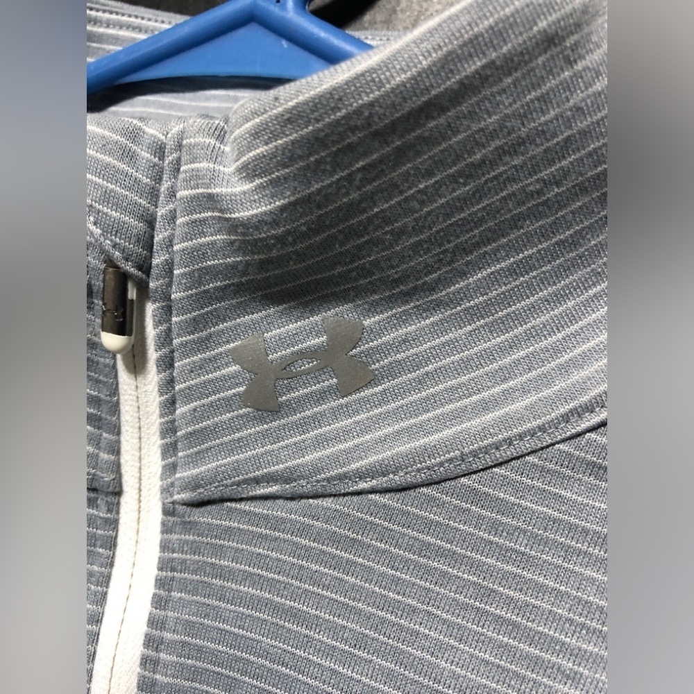 ⛵️Under Armour Gray Striped Threadborne Streaker 1/2 Zip Shirt - Picture 4 of 14